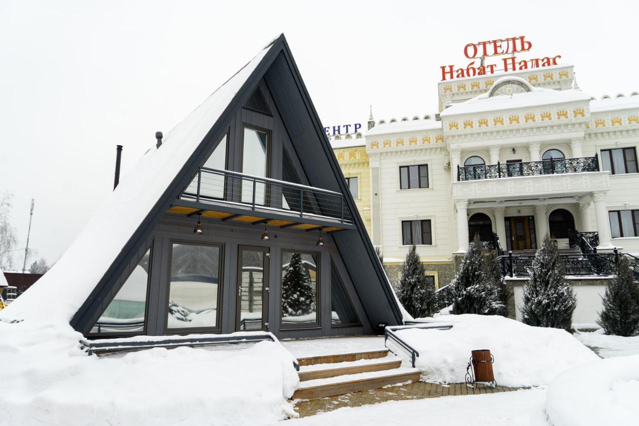 Hotel Nabat Palace Domodedovo Voevodino Esterno foto